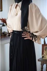 Kollari Buzgulu Mat Bej Bluz Eminos Butik 2020 Islami Giyim Giyim Moda Stilleri