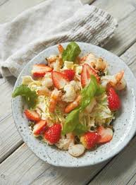 Spitzkohl Nudel Salat Mit Erdbeeren Rezept Salat Mit Erdbeeren Spitzkohl Zander Rezept