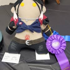 A friend sent us this picture today from our local county fair; Mercy gets  around! 😁 (located in the Fine Arts Building of the Benton Franklin Fair)  Super cool rendition; Patty is