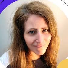 Amanda Yarnell's Instagram, Twitter & Facebook