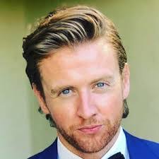 Maxwell Francis's Instagram, Twitter & Facebook