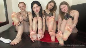 Iamcutecreature you re a loser look at our feet do you want to smell our  socks