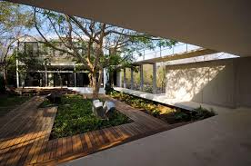 Jun 24 2020 explore suzanne gentry s board interior courtyard house plans followed by 103 people on pinterest. Mesmerizing Courtyard House Contemporary Design That You Cant Dislike Inspire Design Ideas Decoratorist