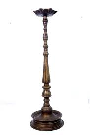 Antique indian bronze elephant stem oil lamp 19/20th c. Antique Indian Diya Diwali Light Old Oil Lamp Heavy Solid Brass Metal G53 417 à¤¬ à¤° à¤¸ à¤'à¤¯à¤² à¤² à¤ª à¤ª à¤¤à¤² à¤• à¤¤ à¤² à¤• à¤² à¤ª Global Art Traders Jodhpur Id 21588602762