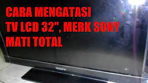 Dalam kondisi lampu merah menyala dan ada kendaraan dari seberang jalan akan melaju, pesepeda road bike itu masih mencoba terus meluncur menyeberangi persimpangan. Cara Mengetahui Tv Lcd Sony 32 In Kerusakan Mati Total Youtube