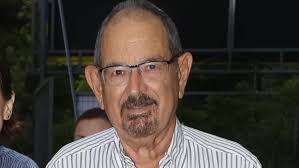 Ελλάδα πέθανε ο τάκης βουγιουκλάκης. Xrh4nximvoikym