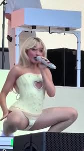 Celebrity Thot Sabrina Carpenter Upskirt - Porn - EroMe