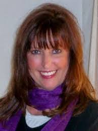 Lori Dinger's Instagram, Twitter & Facebook