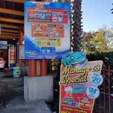 1) full service car wash 2) express and full service detail center 3) 10 min. 7 Flags Car Wash 141 Photos 218 Reviews Car Wash 135 Valle Vista Ave Vallejo Ca Phone Number
