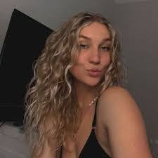 Ansley Godfrey's Instagram, Twitter & Facebook