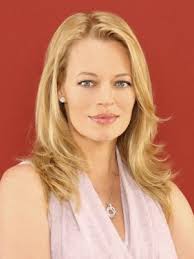 Jeri Ryan • Taille, Poids, Mensurations, Age, Biographie, Wiki