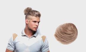 Usa una polvere texturizzante per rivestire il capello e lavorarlo più facilmente. L Uomo E Lo Chignon Eccolo In Vendita A Pochi Euro Radio Monte Carlo