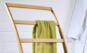 Als willkommensgruß kannst du auf. Handtucher Bad Leiter Holz Eiche Badschrank Aus Eiche Easy 35 Tikamoon Zum Verkauf Biete Ich Ihnen Handtuch Halter Holz Parfum Filz Rahmen Bad Wasser Deko Kumpulan Alamat Grapari Telkomsel Dan Alamat Bank