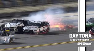 Eleven cars involved in late wreck during the xfinity series race at talladega superspeedway, ending the race early for multiple drivers. Smithley Keselowski Trigger Big Wreck Late At Daytona Duel 2 Nascar