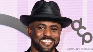 Wayne Brady performs 'unhinged' diss track about Neil deGrasse Tyson