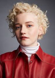 Fan Casting Julia Garner as Barbara Keeley in The Birdcage (2022)