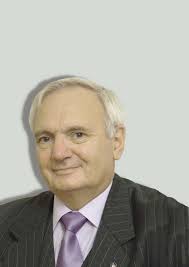 Education and training provider pull-out The advantages of small teams