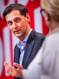 Große Abschlussveranstaltung zu Berlin 2035: Unsere Landesvorsitzenden  Nicola Böcker-Giannini und Martin Hikel blickten gemeinsam mit  Politikwissenschaftlerin Julia Reuschenbach auf den Prozess zurück.  Offenheit, Aufbruch und Selbstkritik prägten den ...