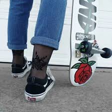 Explore tumblr posts and blogs tagged as #skateboard aesthetic with no restrictions, modern design and the best experience | tumgir. Queen Tumblr Blog Gallery