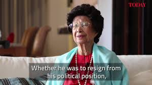 Siti hasmah binti haji mohamad ali (born 12 july 1926) is the wife of the 4th and 7th prime minister of malaysia, tun dr. Tun Dr Siti Hasmah 7 Things To Know And What Makes Malaysians Love Her Buro 24 7 Malaysia