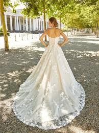 Im übertragenen sinn wird auch die erscheinung von tieren zur balzzeit als brautkleid bezeichnet. Brautmode Diane Legrand Brautkleid 30321 Anna Moda Brautmode Kleid Hochzeit Hochzeitskleid