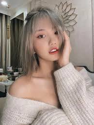 Ngoài thời gian dành cho việc học ở trường, phương nhi cũng làm người mẫu ảnh, quảng cáo để vừa nâng cao kỹ năng tạo dáng trước ống kính, tự tin giao tiếp và có thêm nguồn thu. Hotgirl Tittok Le Thá»‹ Khanh Huyá»n Lá»™ Clip Nong
