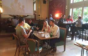 Z nami łatwiej jest poruszać się w świecie finansów i ubezpieczeń. Credit Agricole Franche Comte Les Cafes De La Creation Reprennent A Besancon Belfort Vesoul Macommune Info