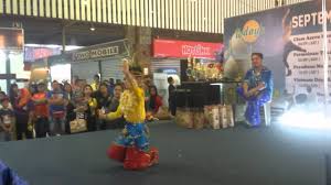 Performance present by cikgu ali and his students from smk kabongan 2. Tarian Igal Igal Panansang Psbs Dari Adik Al Malyn By Almijal Almijal