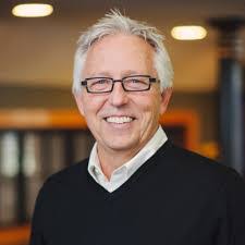 Mindy Clifton's Instagram, Twitter & Facebook