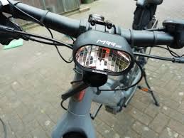 Previously darkened areas are brightly lit and all obstacles can clearly be seen. Es Werde Licht Supernova M99 Mini Pro 45 Real Life Bikeporn Crazy42wheels