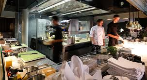 In den serien küchenmeister und optimameister bietet das unternehmen komplett ausgestattete kochblöcke an, die bis ins detail auf die wünsche des kunden zugeschnitten sind. Mkn Individual Premium Customized Cooking Suites