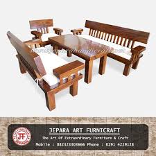 Gaya desain hunian minimalis saat ini memang sangatlah hype. Segera Beli Kursi Meja Tamu Minimalis Paling Laris Ini