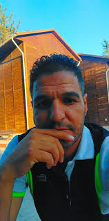 Hello everyone Why i see 43 whenever I check my phone either minutes or  battery charge *** 43 is the age of my TF , It's signs of reunion ?