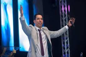 Flordelis dos santos de souza, known as flordelis, is a brazilian contemporary christian singer, pastor and member of the chamber of deputie. Sons Of Brazilian Lawmaker Detained In Dad S Killing Crime Dunya News