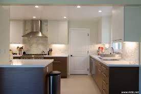 Pin By Greer Blair On Interior Exterior Design Modern Kitchen Cabinets Modern Kitchen Modern Kitchen Remodel