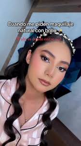 Maquillaje Natural con Brillo por Victoria Cabrera