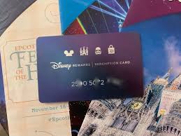 The disney premier visa card earns 2% in disney rewards dollars at gas stations, grocery stores, restaurants and most disney locations and 1% in disney rewards dollars on all other purchases. The Top Chase Disney Visa Perks Mouse Hacking