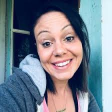 Shantelle Wood's Instagram, Twitter & Facebook