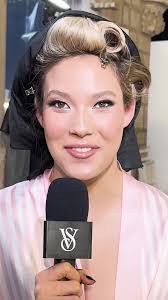 Eileen Victoria's Instagram, Twitter & Facebook