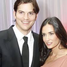 Mar 09, 2021 · seit 2012 sind mila kunis und ashton kutcher ein paar, 2015 folgte die hochzeit, und zwei süße kids krönen ihre liebe. Scheidung Demi Moore Trennt Sich Von Ashton Kutcher Stars
