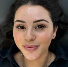 Wendy Wilkie's Instagram, Twitter & Facebook