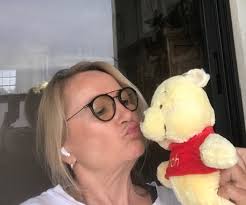 Healing with Love: Ola's Journey to Overcoming Cancer