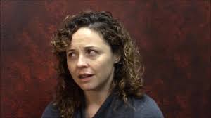 These actors have risen to the challenge of a full frontal scene. 🫡