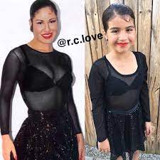 Selena Quintanilla Costume Idea Diy Selenacostume Selenaquintanilla Selenaq Diy Selena Costume Selena Quintanilla Perez Selena Quintanilla