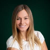 Corinna Thomas's Instagram, Twitter & Facebook