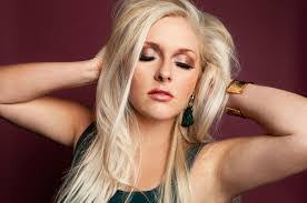 Emily Merrell's Instagram, Twitter & Facebook