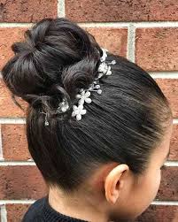 Chic low bun for first holy. Pin On Maricela 1512