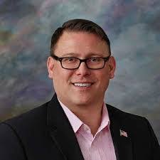 Evan Chau's Instagram, Twitter & Facebook