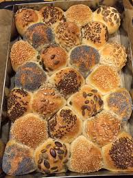 Ubernacht Partykranz Zutaten Fur 1 Grosses Blech 850 G Weizenmehl 550 150 G Weizenmehl Ruchmehl 1050 Ode Lebensmittel Essen Getranke Rezepte Essen Und Trinken