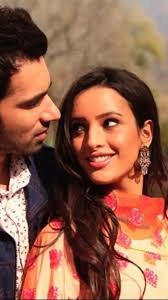 Criminellement sous-estimée en termes de performance de Triptii 🤌🏻🩷 :  r/BollyBlindsNGossip